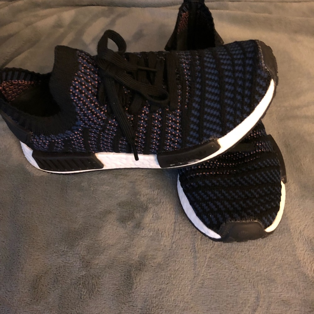 Adidas NMD R1 STLT Primeknit